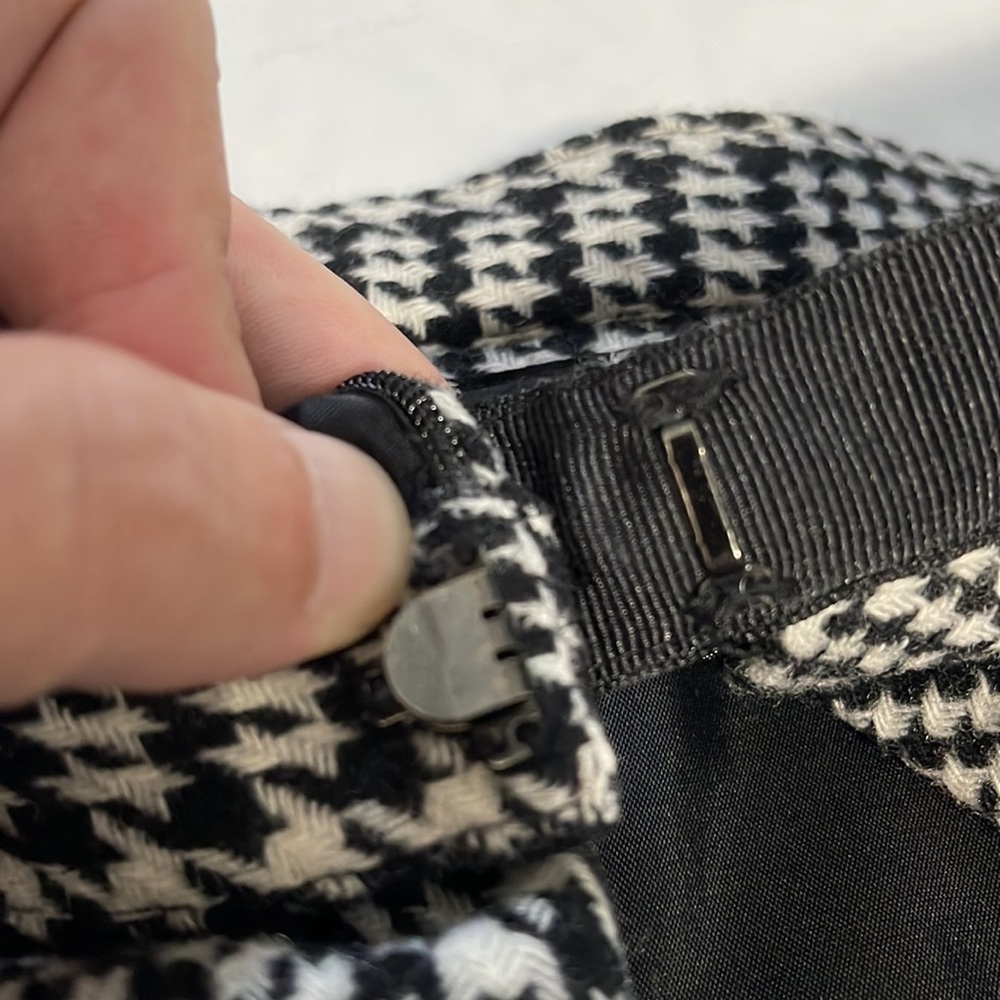 Kate Hill women’s skirt in black and white houndstooth size 2P - Picture 6 of 8